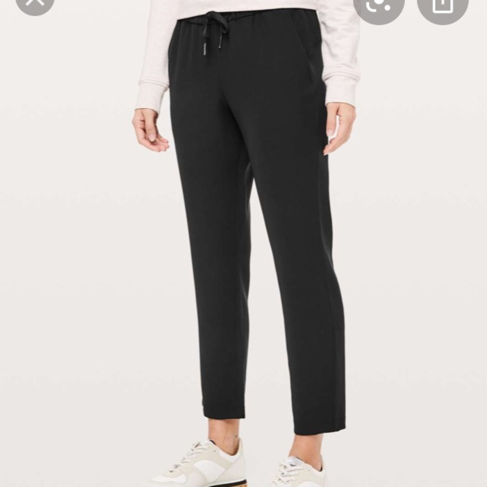 Lululemon Women’s On The Fly Pants 7/8